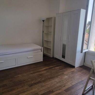 Appartement 1 pièces 720 €