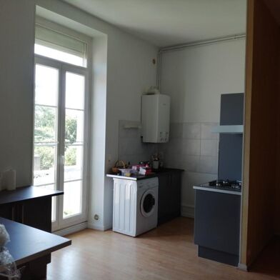 Appartement 3 pièces 772 €