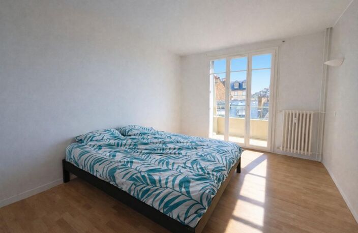T3 traversant - terrasse, garage et vue panoramique – Faubourg / IUT — photo 4