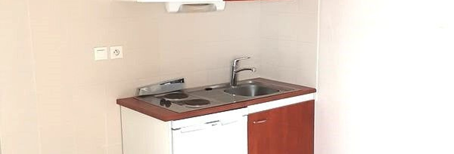 Appartement 1 Pièce 42 m² à louer à Marcillac-Vallon (12330)