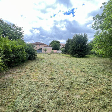 Terrain  520000 €