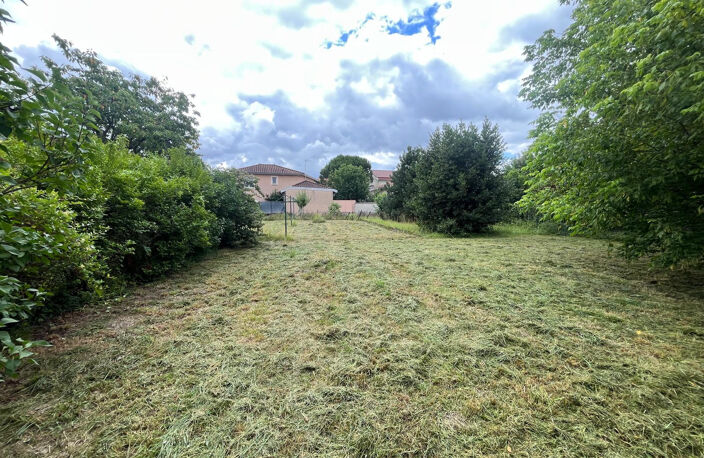 À VENDRE - EN EXCLUSIVITÉ - 69005 LYON - TERRAIN À BÂTIR DE — photo 3