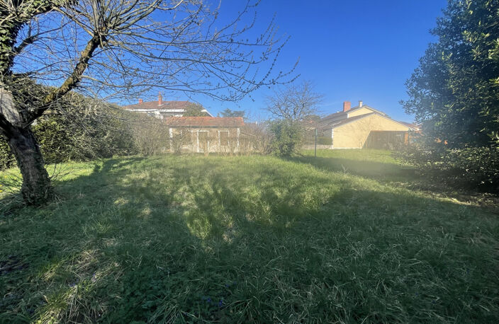 À VENDRE - EN EXCLUSIVITÉ - 69005 LYON - TERRAIN À BÂTIR DE — photo 4