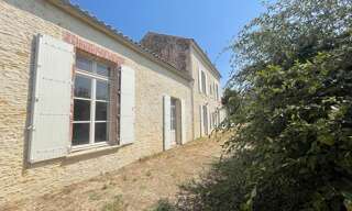 Maison 12 Pièces 265 m² à vendre à Sainte-Radégonde-des-Noyers (85450)