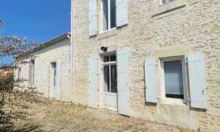 Maison 12 Pièces 265 m² à vendre à Sainte-Radégonde-des-Noyers (85450)
