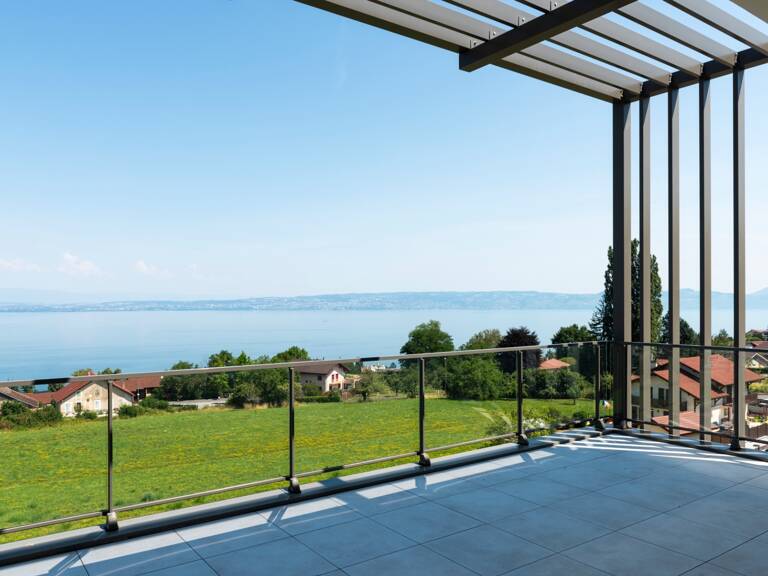 Appartement à vendre 4 pièces Attique Traversant avec Vue Imprenable sur le Lac Léman EVIAN LES BAINS (74) — photo 1