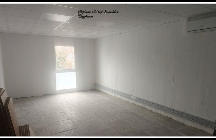 Local/bureau à louer BOUJAN SUR LIBRON (34) — photo 2