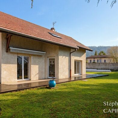 Maison 6 pièces 695000 €