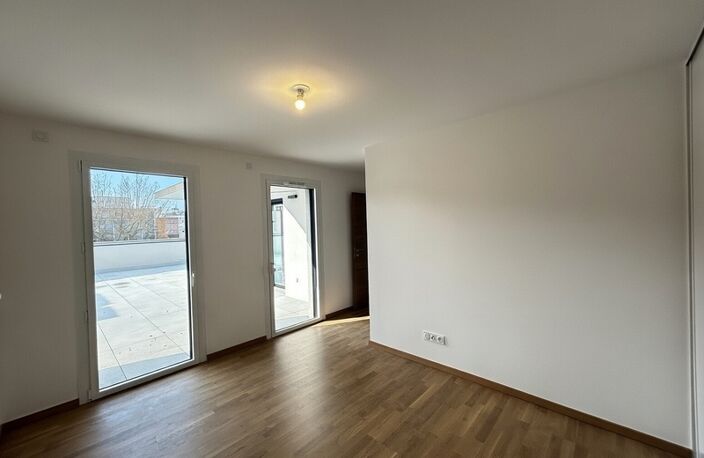 Appartement à vendre 4 pièces attique ANNEMASSE (74) — photo 2