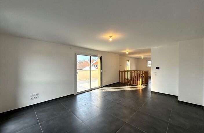 Appartement à vendre 4 pièces attique en duplex ANNEMASSE (74) — photo 3