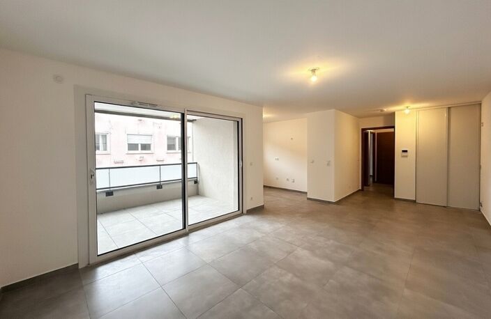 Appartement à vendre 3 pièces ANNEMASSE (74) — photo 2