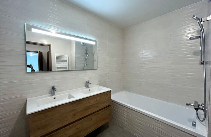 Appartement à vendre 3 pièces ANNEMASSE (74) — photo 3