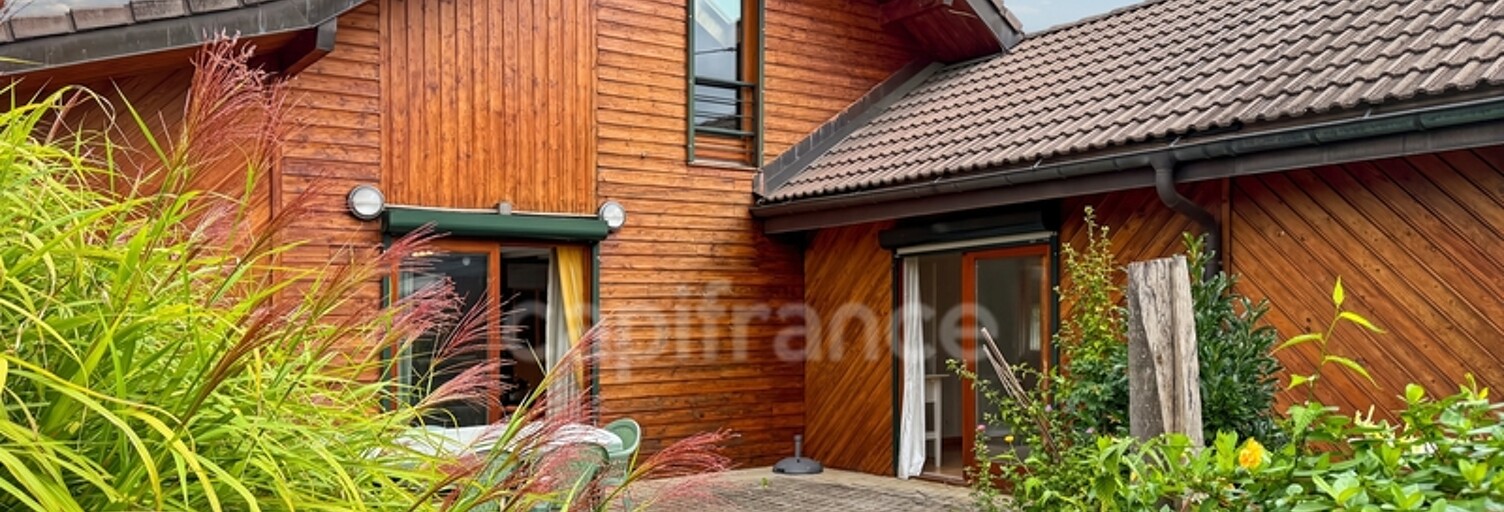 Maison 7 Pièces 194 m² à vendre à Saint-Genis-Pouilly (01630)