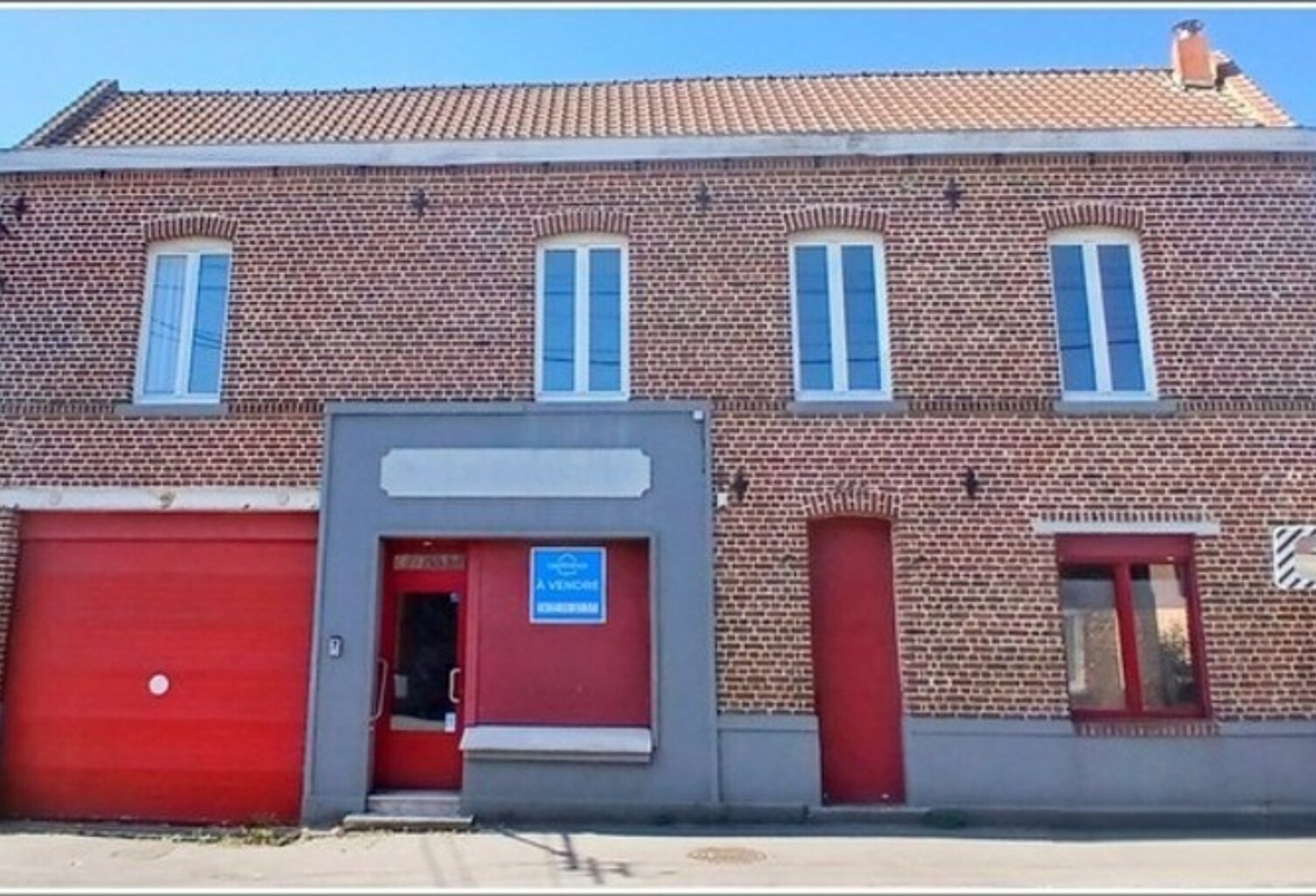 Immeuble mixte avec local commercial – Ostricourt (62) — photo 1