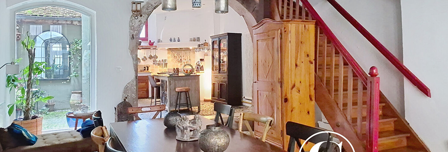 Maison 9 Pièces 220 m² à vendre à Riquewihr (68340)