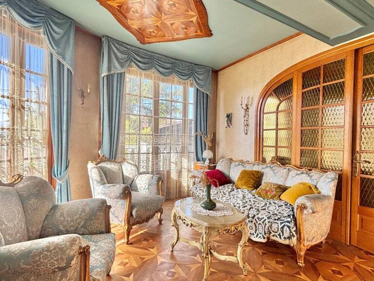À vendre - Tènement immobilier avec appartements et dépendances - Centre Reyrieux — photo 1