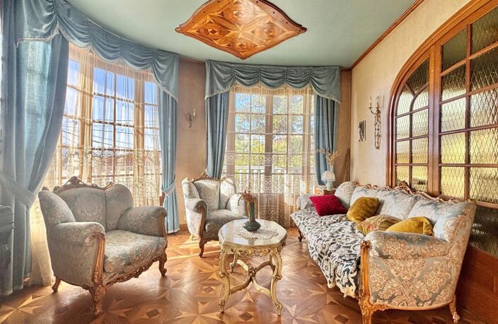 À vendre - Tènement immobilier avec appartements et dépendances - Centre Reyrieux — photo 4