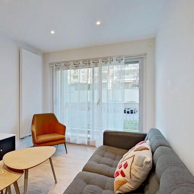 Appartement 2 pièces 880 €