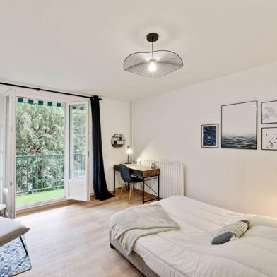 Appartement 5 pièces 600 €