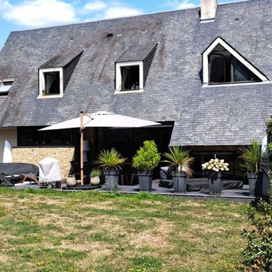 Maison 5 pièces 2200 €