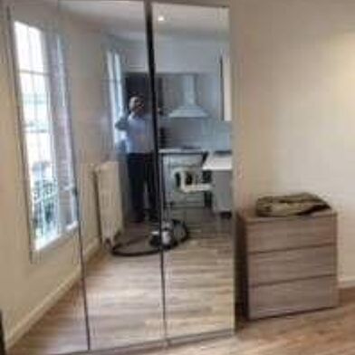 Appartement 1 pièces 810 €