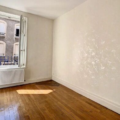 Appartement 3 pièces 700 €