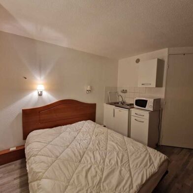 Appartement 1 pièces 700 €