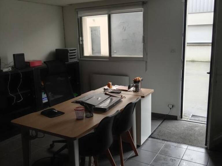 Bien Commercial À Louer — photo 1
