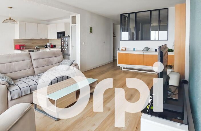 À Vendre à Palavas-Les-Flots  Appartement T2 entièrement rénové avec Parking en option (15 000 Euros) — photo 5