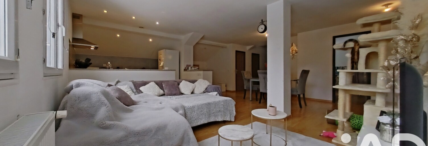 Maison 8 Pièces 211 m² à vendre à Hauts de Bienne (39400)