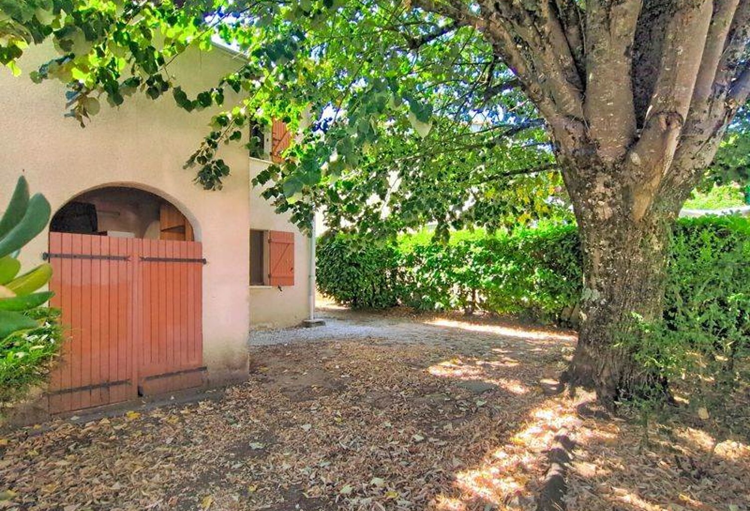 Maison de ville de 6 pièces principales — photo 1