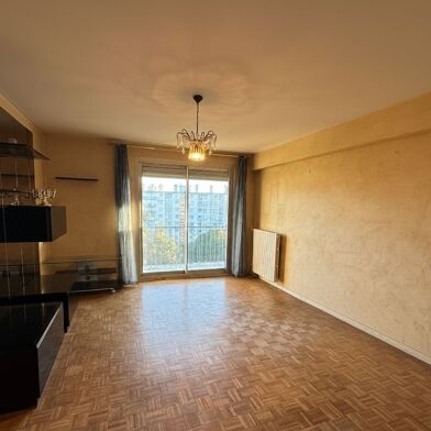 Appartement 4 pièces 167000 €