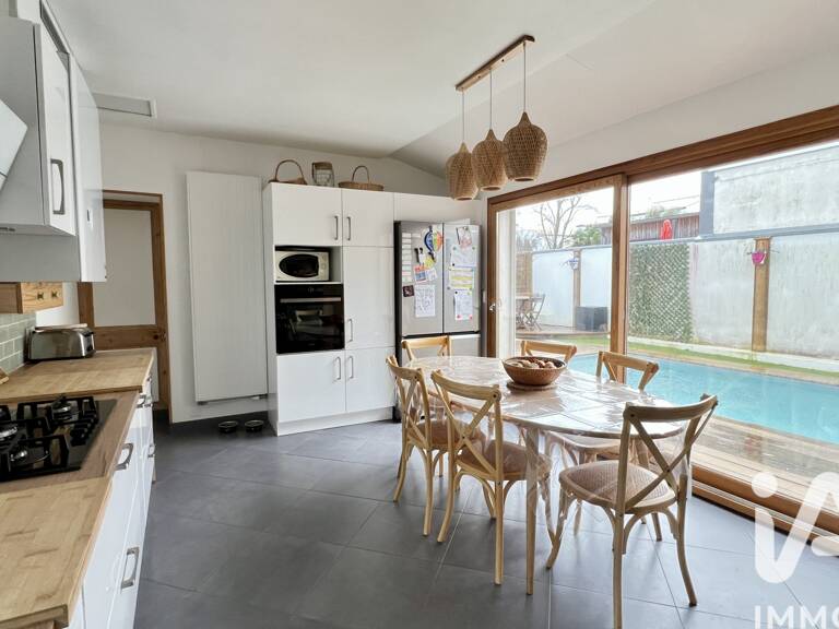 Vente Maison/villa 9 pièces — photo 1