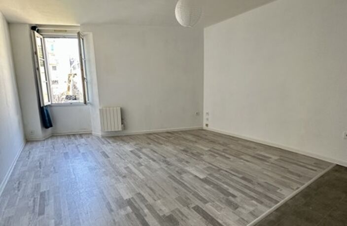 Studio de 1 pièces principales — photo 3