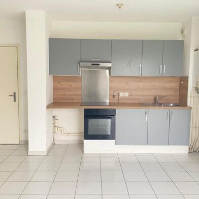 Appartement 3 pièces 790 €