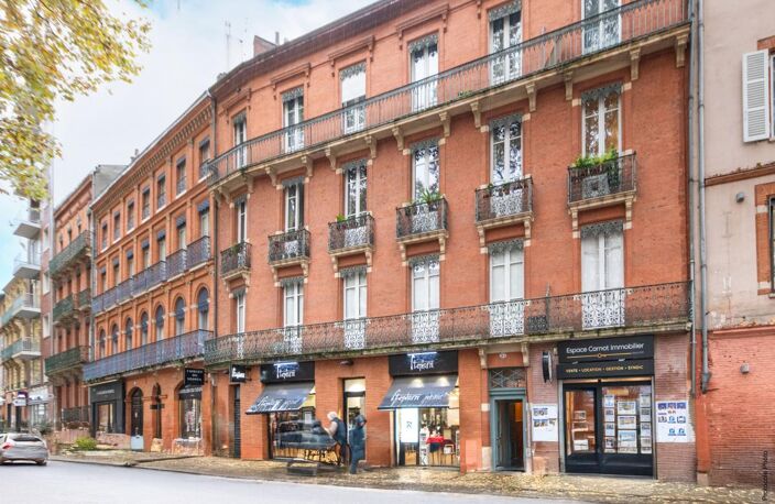 Toulouse Saint-Georges / Carnot – Appartement T5 dans un immeuble de caractère — photo 2