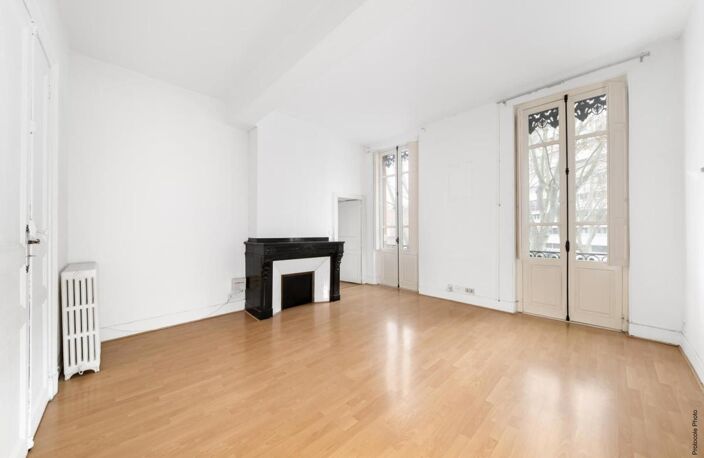 Toulouse Saint-Georges / Carnot – Appartement T5 dans un immeuble de caractère — photo 3