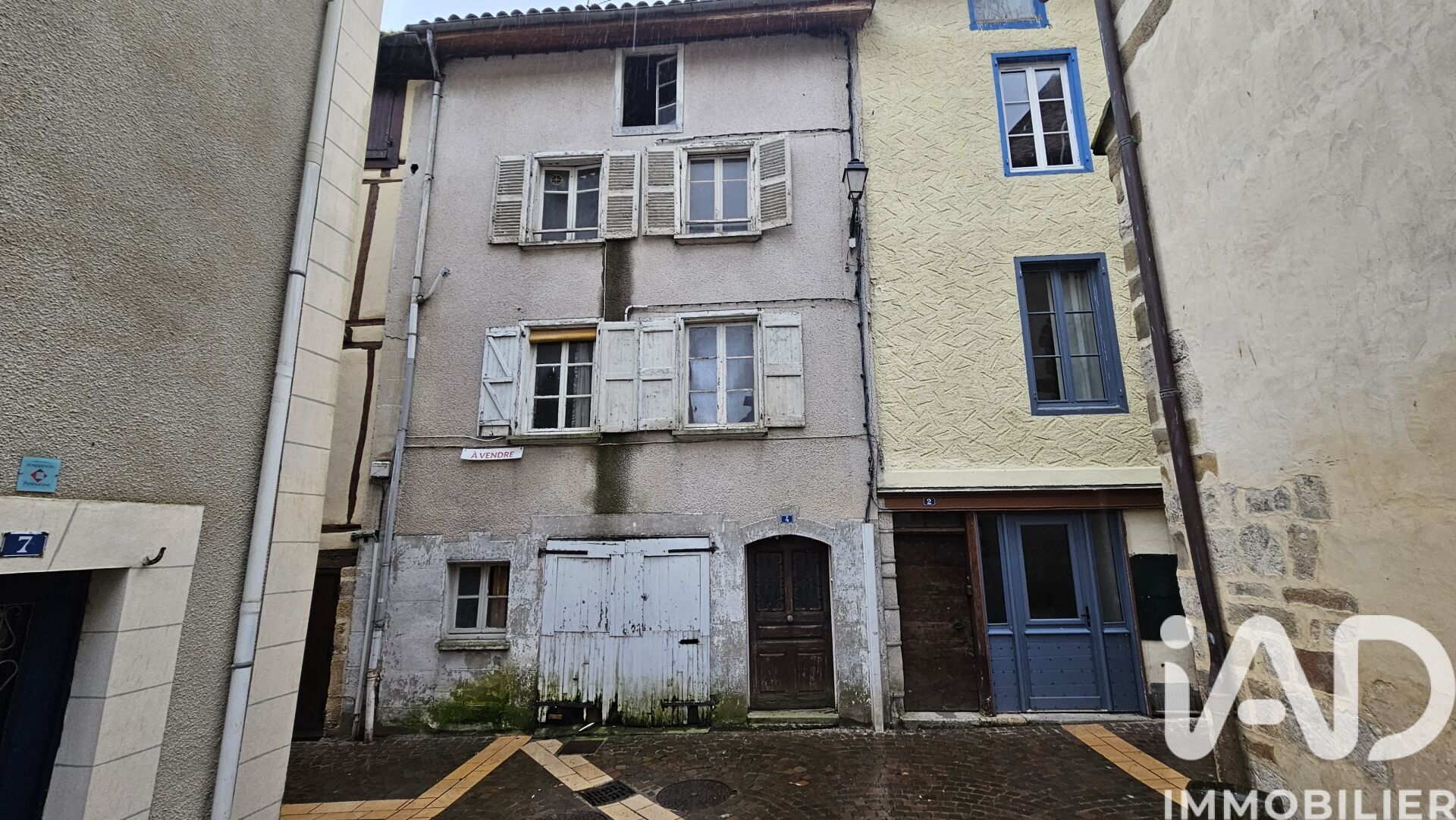 Vente Immeuble 220 m² - Photo 3