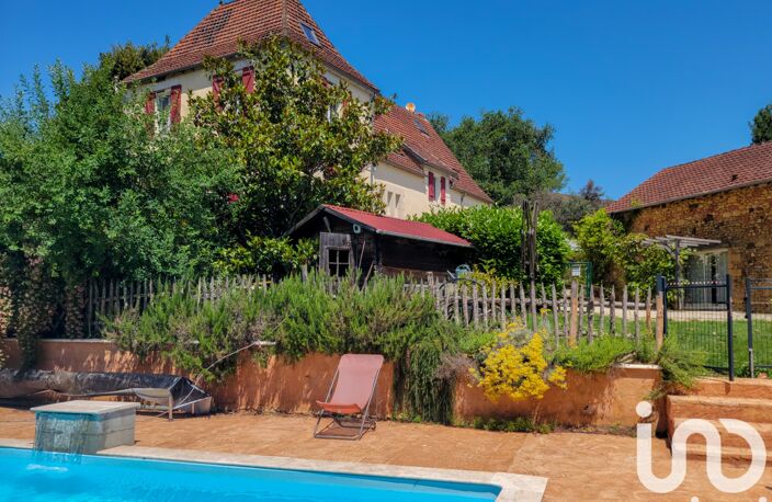 Vente Maison/villa 7 pièces — photo 2