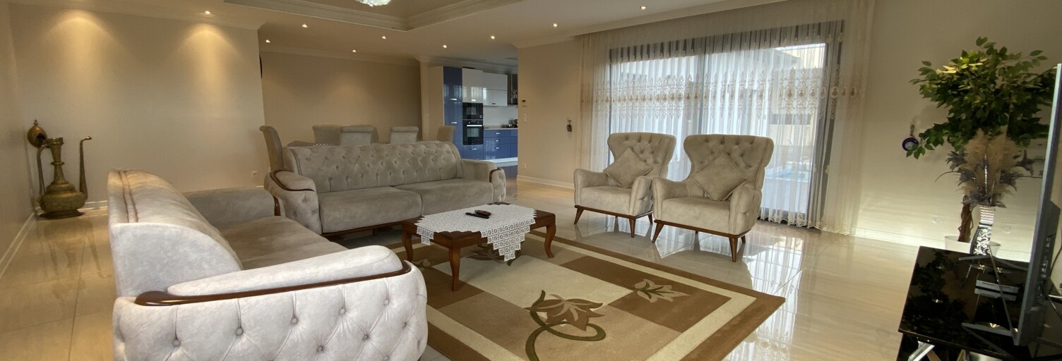 Maison 5 Pièces 162 m² à vendre à Montredon-des-Corbières (11100)