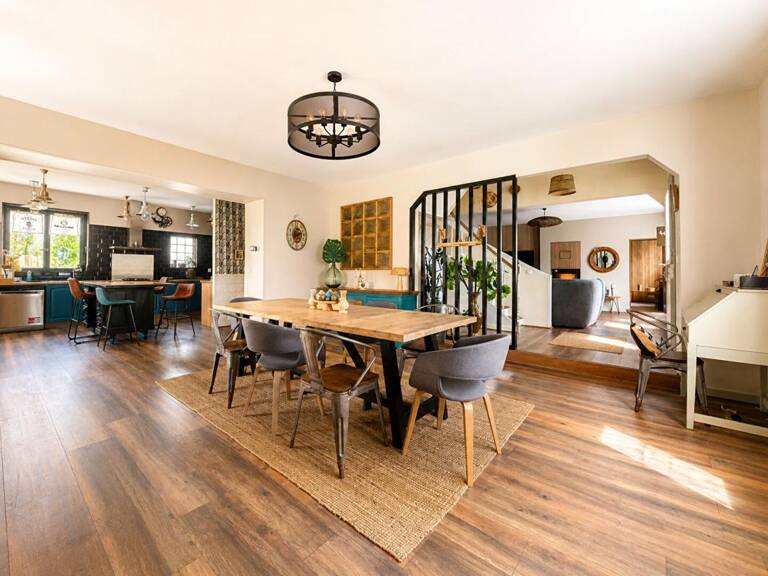 Grande maison familiale avec logement indépendant possible et jardin clos - Secteur Le Mêle-sur-Sarthe — photo 1
