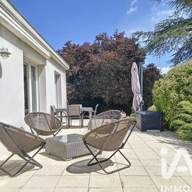 Maison 5 pièces 349000 €