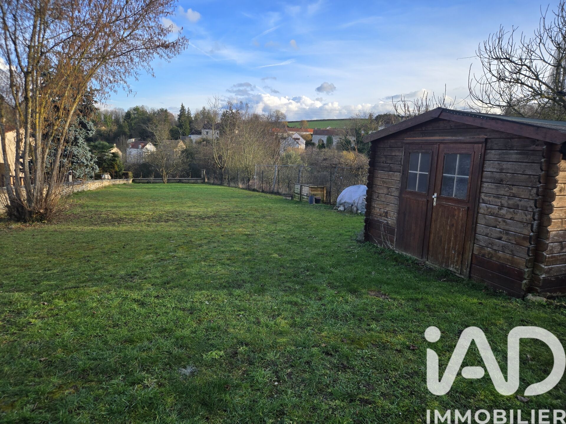 Oinville-sur-Montcient - 551m²