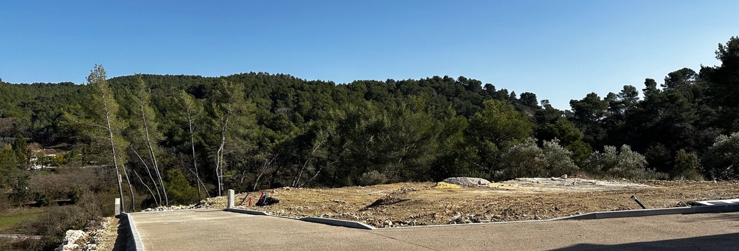 Terrain  408 m² à vendre à Rognes (13840)