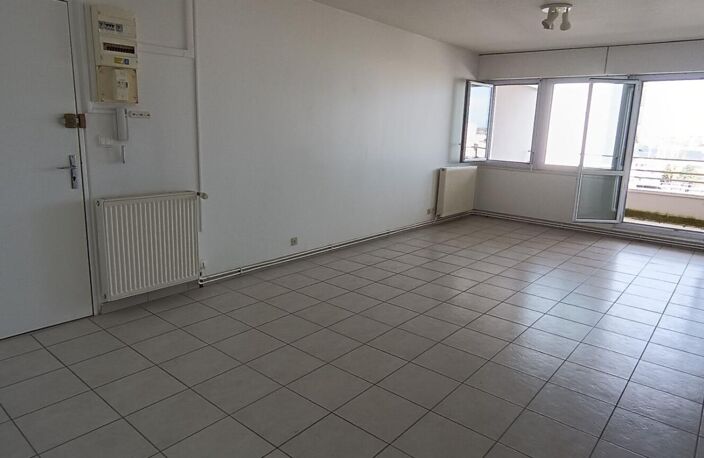 Appartement T4  à Nevers avec balcon, vue Loire — photo 2