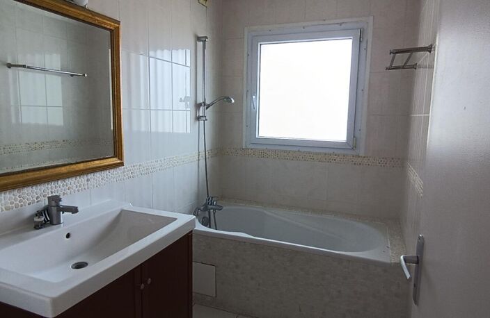 Appartement T4  à Nevers avec balcon, vue Loire — photo 5