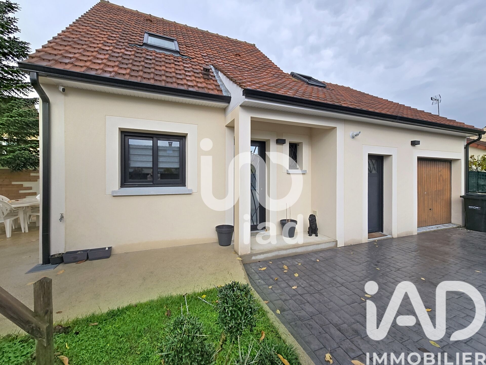 Gretz-Armainvilliers - 120m² - 6p. - 4ch.