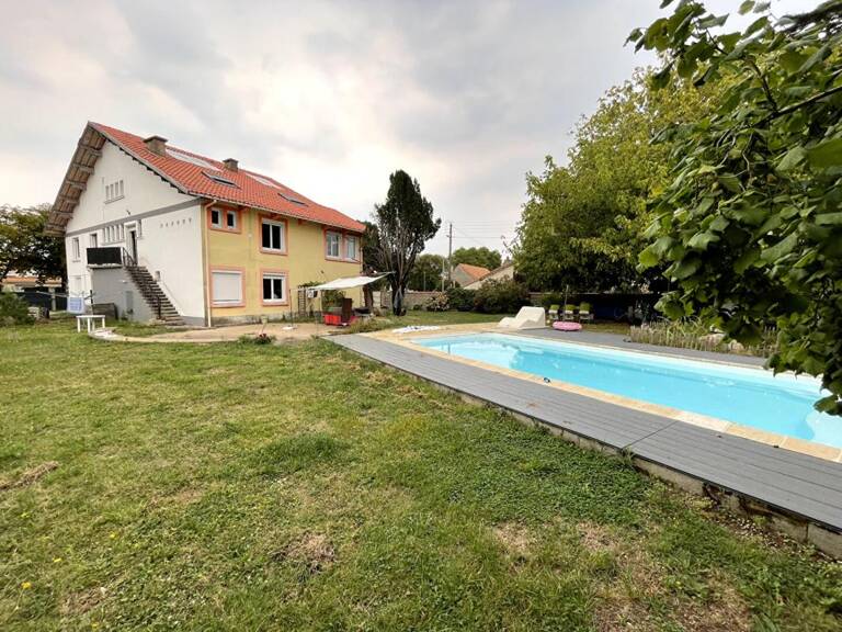 Maison familiale avec piscine et revenus locatifs ? Paimboeuf (44560) — photo 1