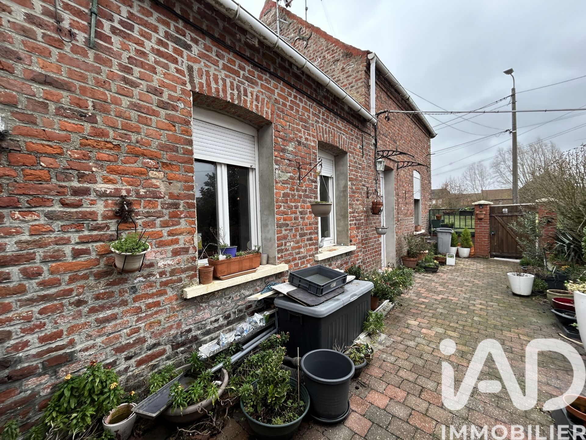 Monchaux-Sur-Ecaillon - 99m² - 9p.
