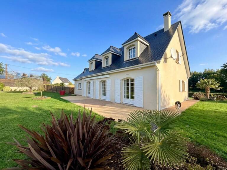 MAISON CLIMATISÉE À SAINT JOUIN BRUNEVAL - VIE DE PLAIN PIED - Maison  7 pièce(s) - Jardin 1500 m2 — photo 1